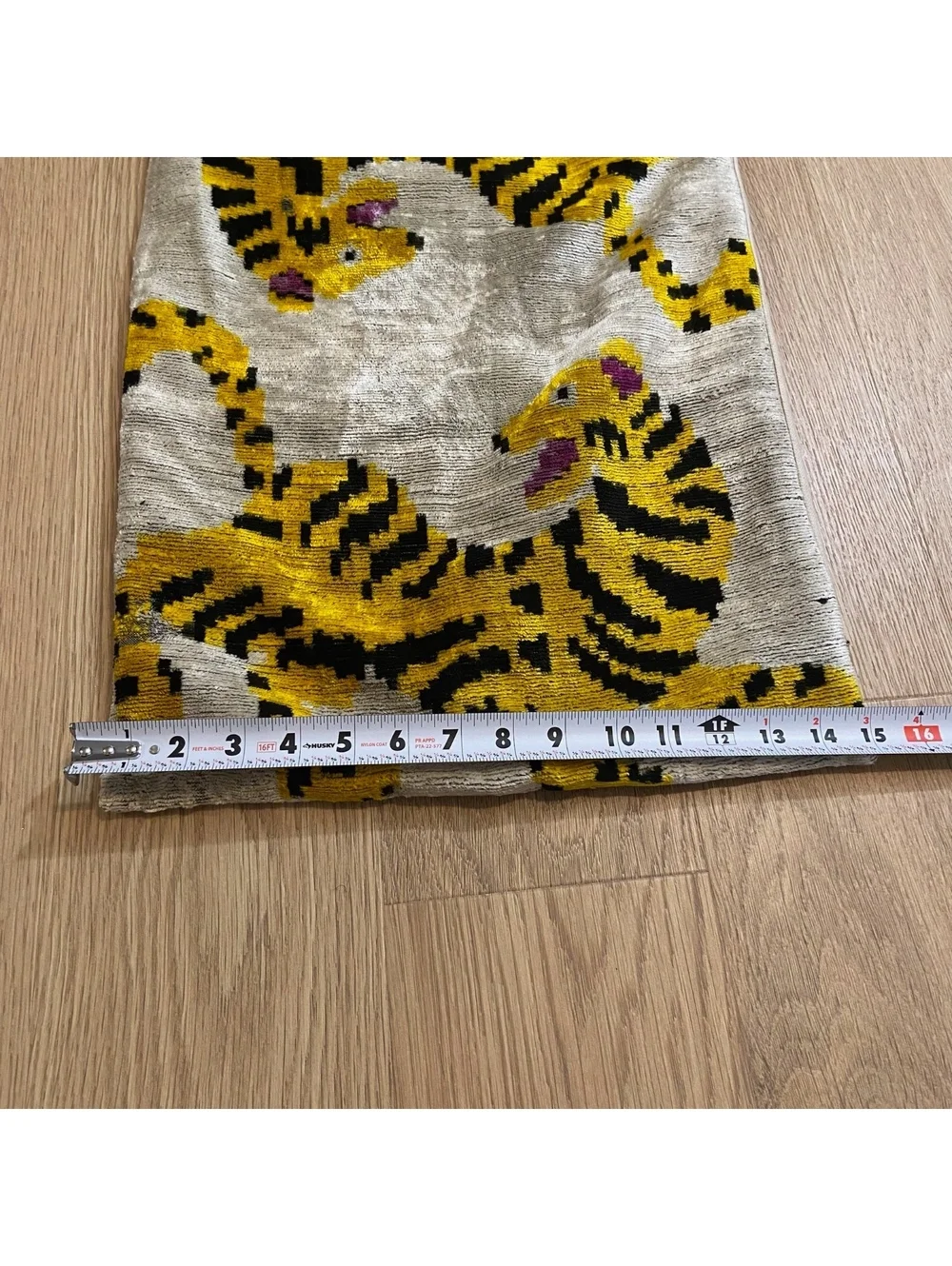 Vintage Tiger Pattern Velvet Pillow Cover with Cream Backing 27x16 Inches